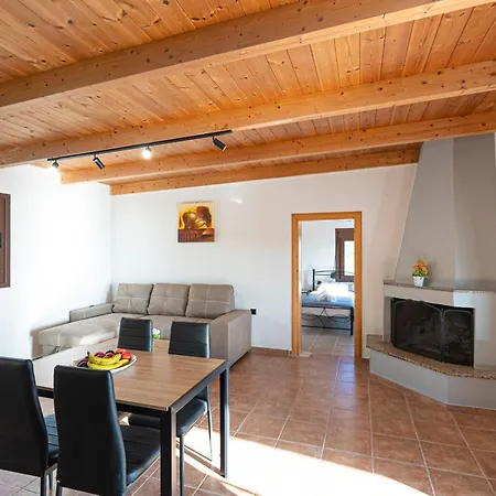Mulberry Tree House بيت للعطل *