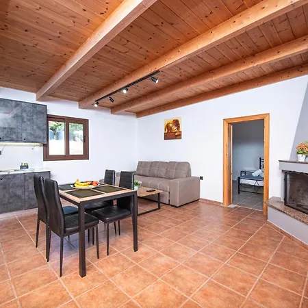 بيت للعطل Mulberry Tree House *